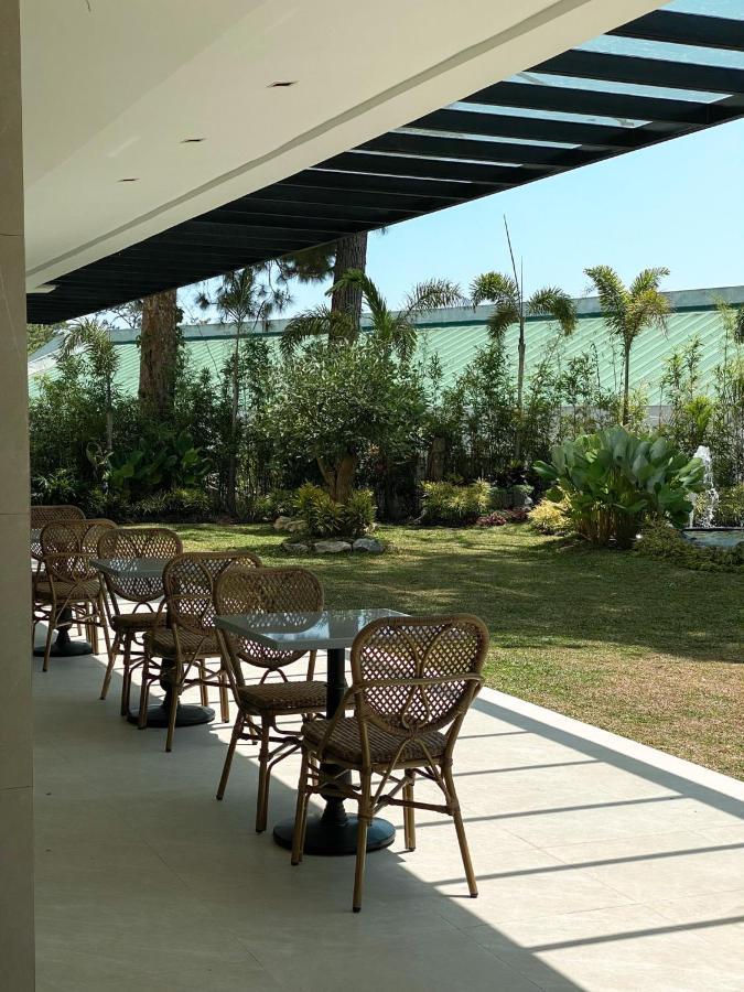באגויו The Plaza Garden Hotel And Residences מראה חיצוני תמונה