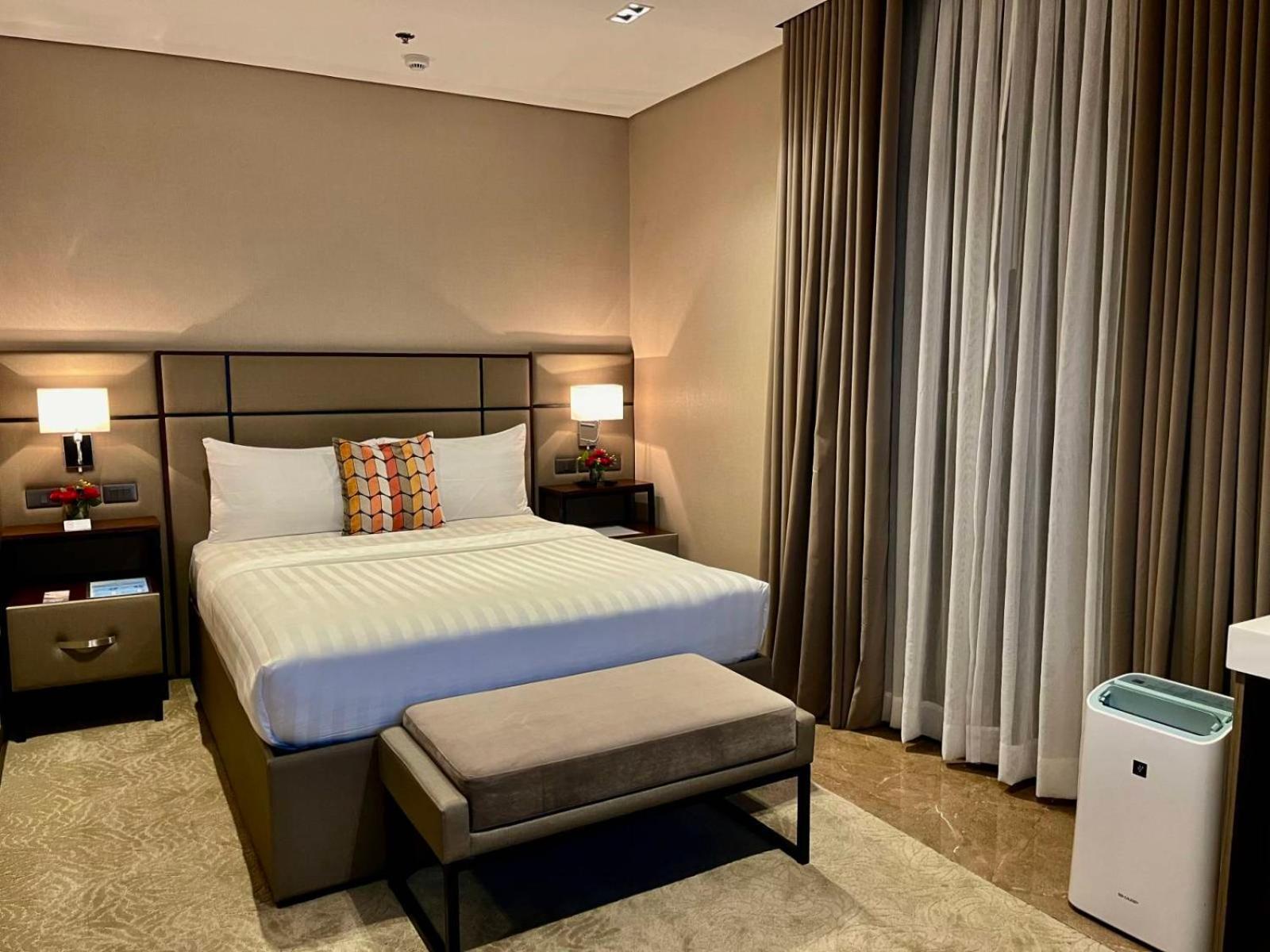 באגויו The Plaza Garden Hotel And Residences מראה חיצוני תמונה